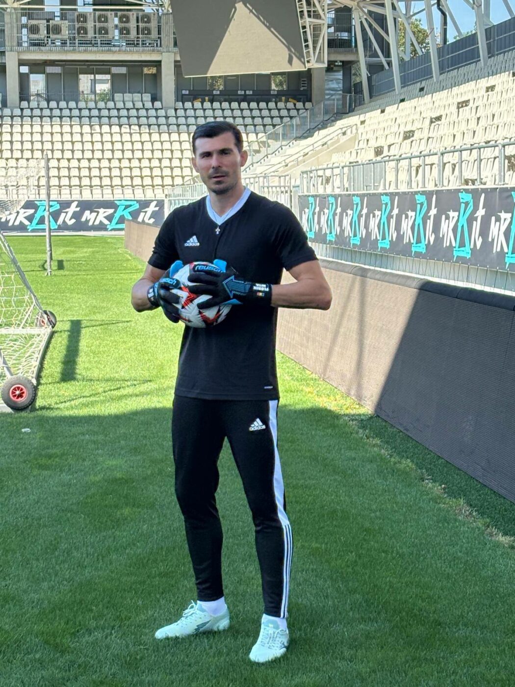 florin-nita-a-ajuns-la-bucuresti-si-a-inceput-antrenamentele