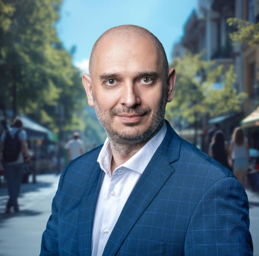 radu-mihaiu-(usr)-face-publice-salariile-uriase-de-la-anre,-asf-si-ancom:-cifre-obscene