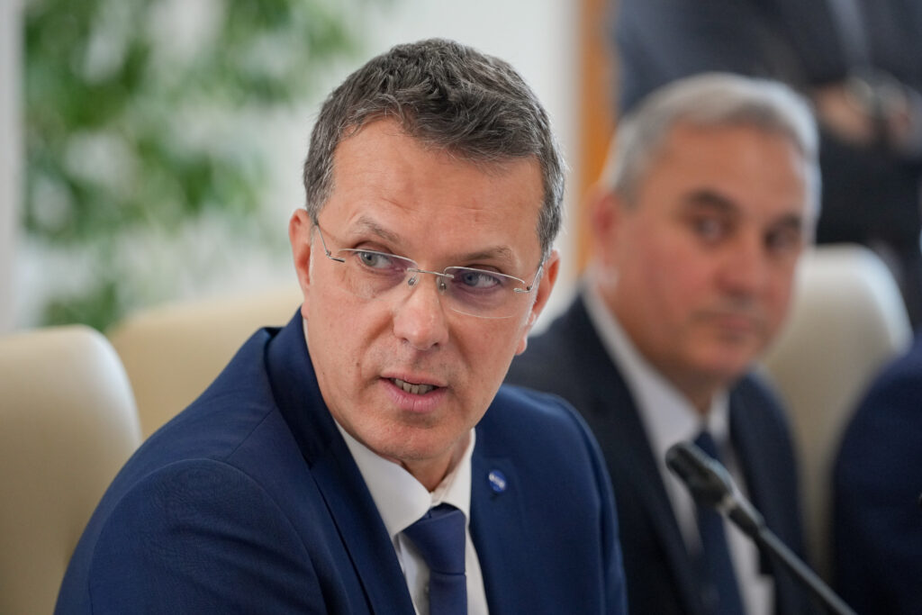 mosteanu,-despre-prezenta-lui-nicusor-dan-la-sedinta-coalitiei:-nu-a-fost-la-sedinta-plenara