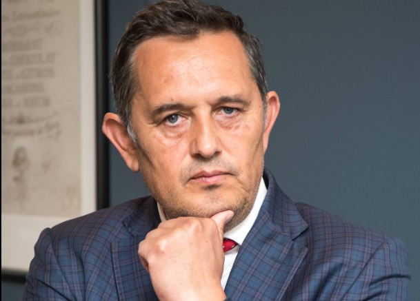 gheorghe-piperea-(aur):-guvernul-bolojan-ocoleste-democratia-prin-6-pachete-de-austeritate