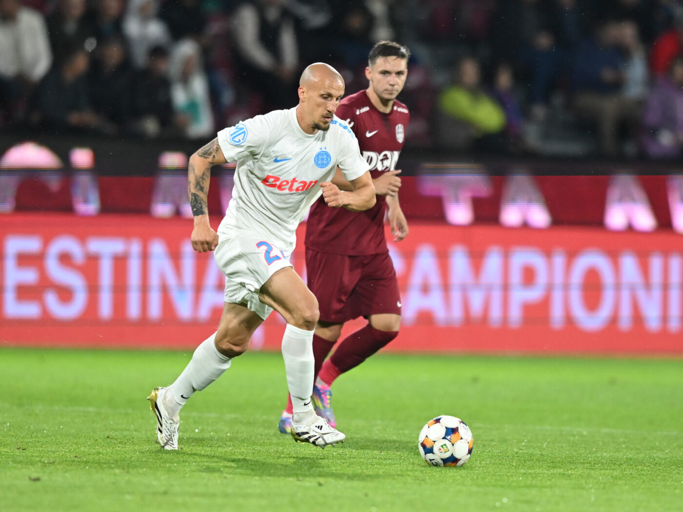 vlad-chiriches,-scos-de-pe-teren-dupa-29-de-minute.-ce-l-a-enervat-pe-gigi-becali