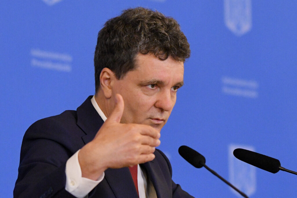 nicusor-dan-confirma-sprijinul-romaniei-pentru-ucraina,-dar-exclude-trimiterea-de-soldati