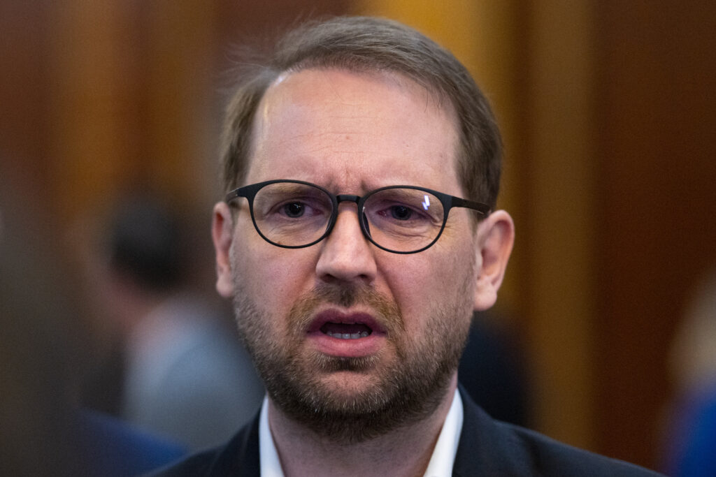 fritz-despre-declaratiile-lui-nicusor-dan:-nu-este-o-mare-surpriza-ca-exista-erori-in-pachete