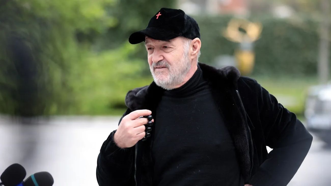 gigi-becali-a-dat-ordinul.-intra-un-copil-de-16-ani-titular-la-fcsb