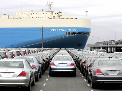 trump-semneaza-ordinul-de-reducere-a-tarifelor-vamale-pentru-autoturismele-japoneze-la-15%