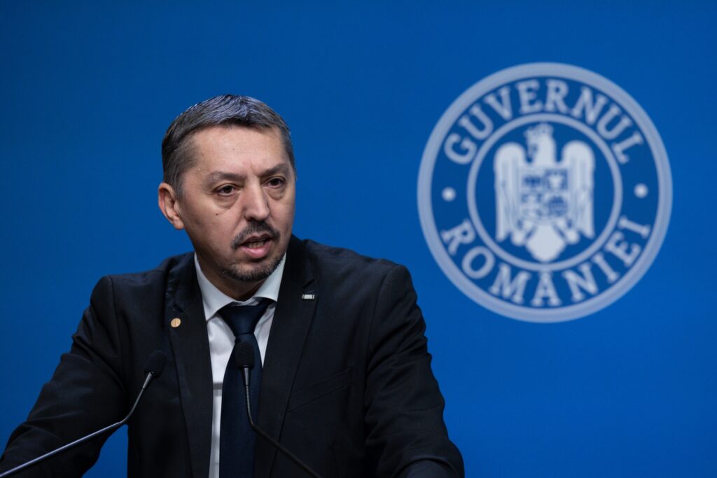 mesajul-ministrului-educatiei-la-inceperea-scolii:-ii-asteptam-luni-pe-copii-si-parinti