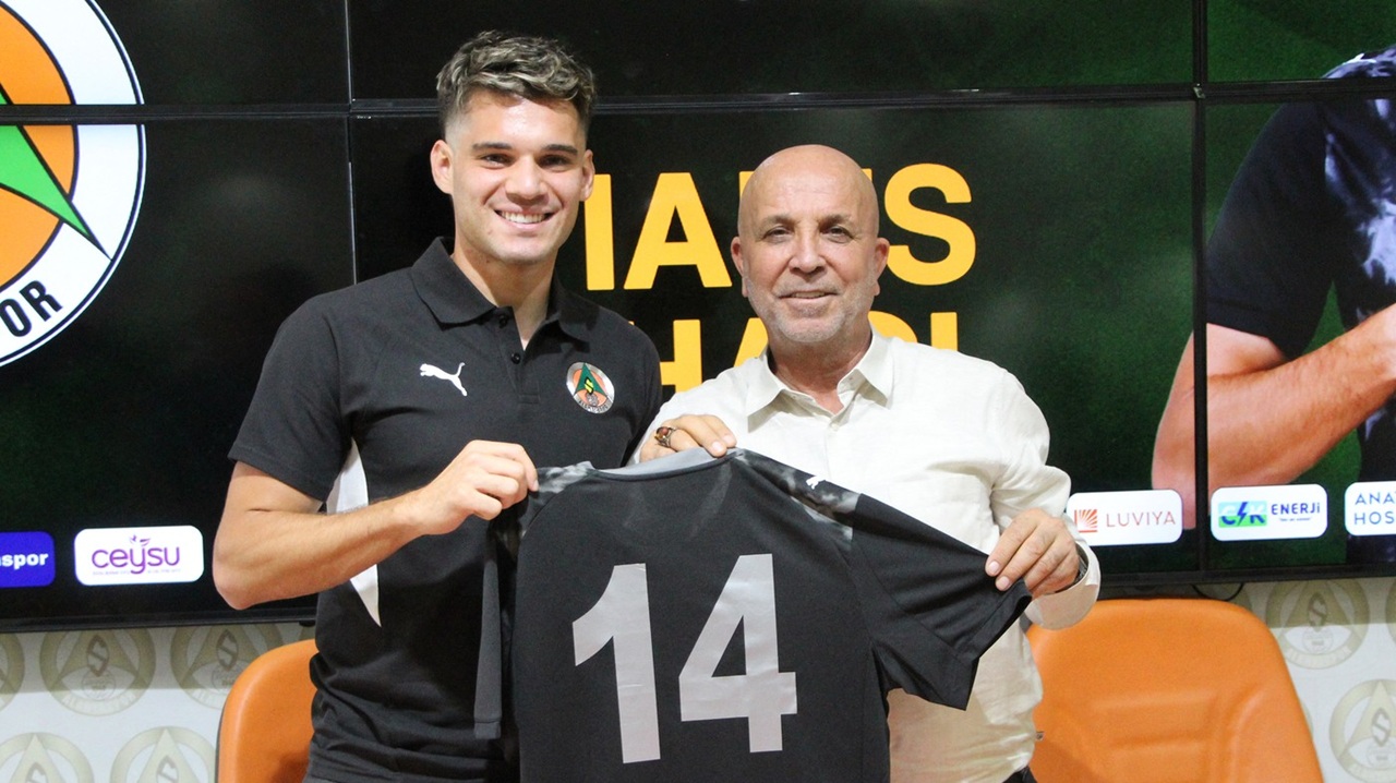 e-ca-nepotul-lui-maradona!.-s-a-lamurit-cu-ianis-hagi:-n-a-implinit-asteptarile-numelui-sau