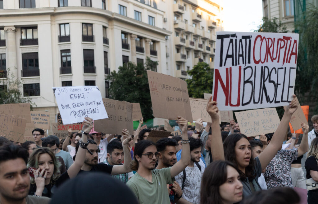 anosr:-studentii-anunta-proteste-in-toate-centrele-universitare-din-tara