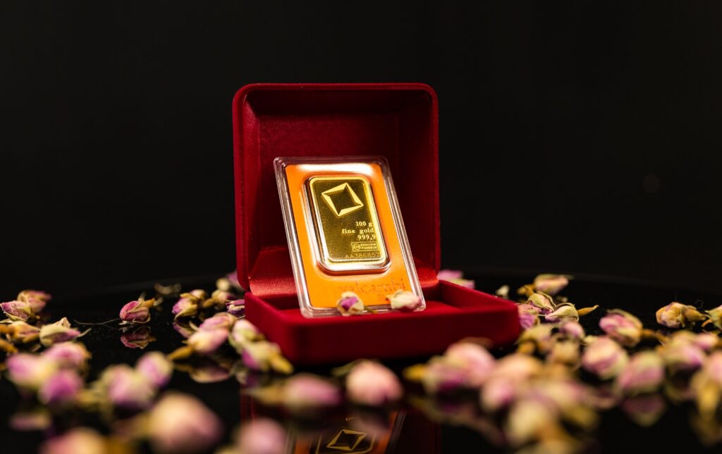 un-nou-record-pentru-aur:-pretul-a-depasit-3.650-de-dolari