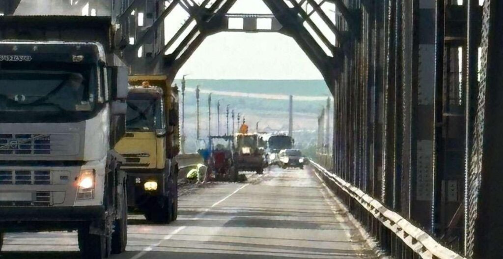 premierii-din-romania-si-bulgaria-au-discutat-despre-navigatia-pe-dunare-si-un-nou-pod