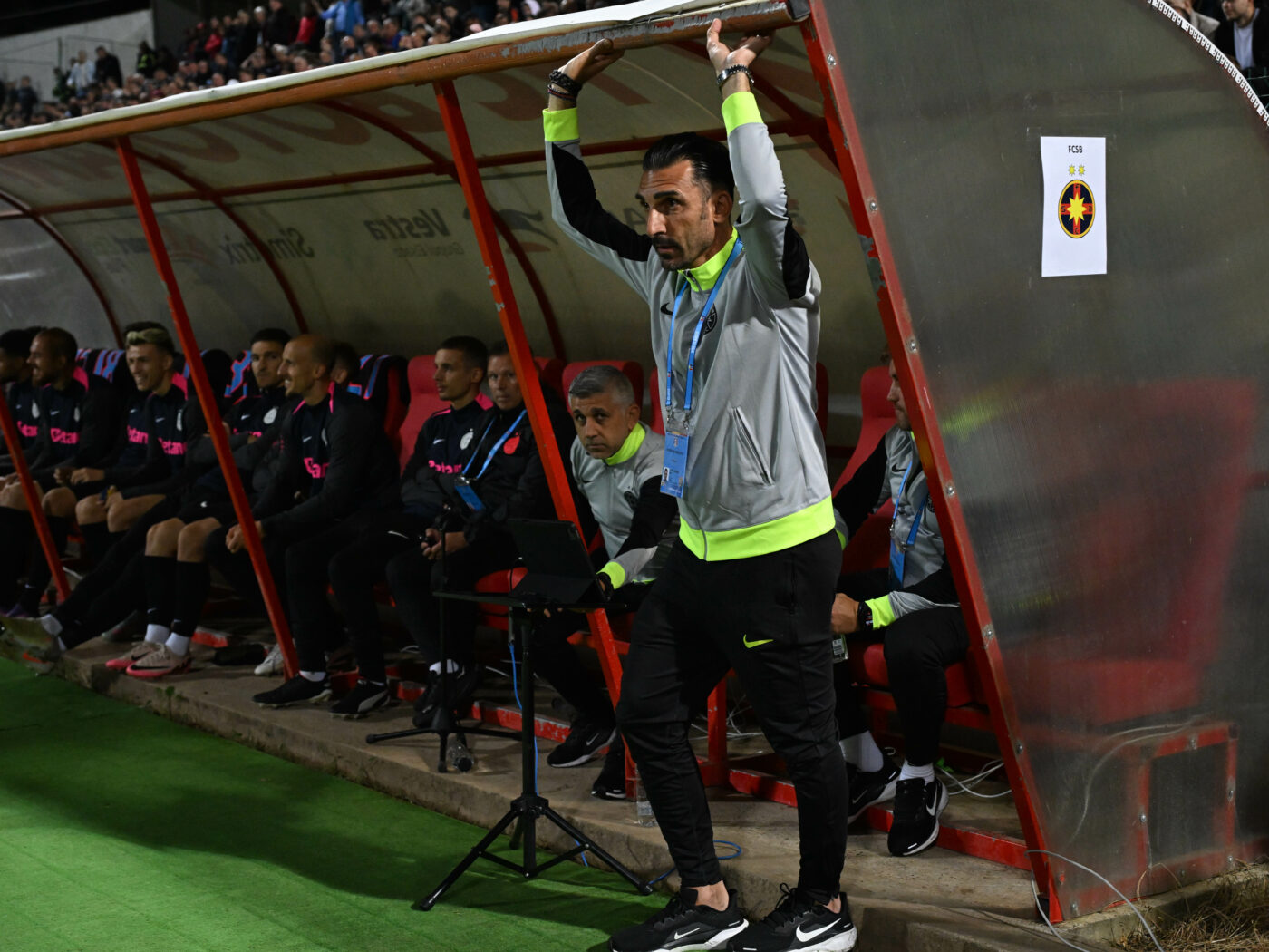 olandezii-se-asteapta-ca-elias-charalambous-sa-fie-demis