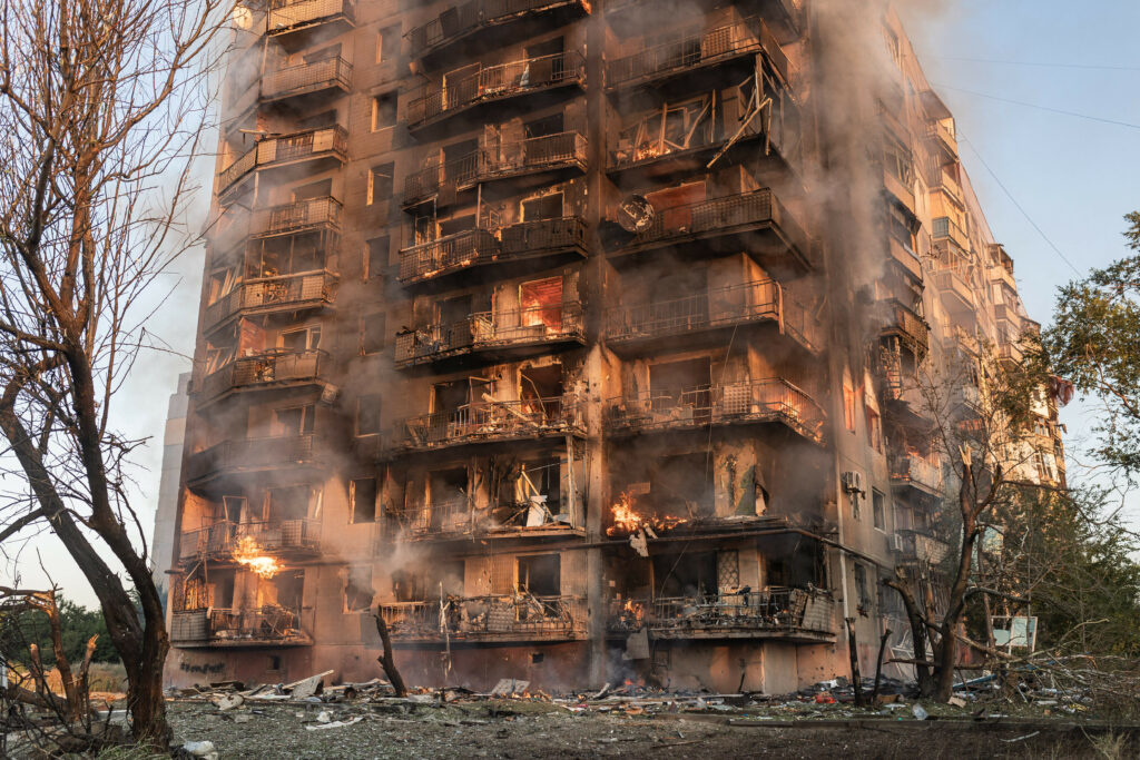 occidentul-care-ignora-trecutul:-pericolul-autoritarismului-care-pandeste-din-umbra-intereselor