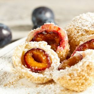 reteta-traditionala-de-gomboti-cu-prune.-secretul-gustului-delicios-din-copilarie