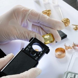 lingouri,-bijuterii-si-monede:-ce-tip-de-aur-iti-aduce-cel-mai-bun-pret-la-amanet