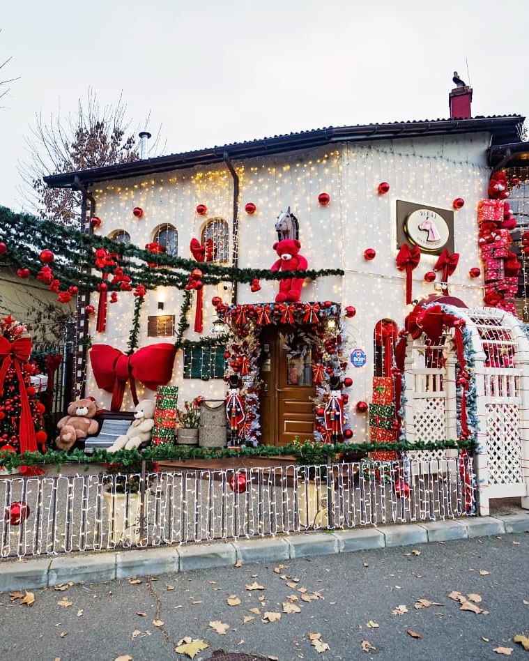top-locuri-instagramabile-de-craciun-2025,-in-bucuresti.-unde-sa-ti-faci-cele-mai-frumoase-poze