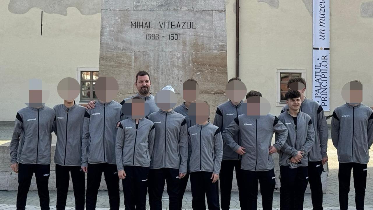 scrisoare-deschisa-semnata-de-parinti-pentru-sustinerea-antrenorului-acuzat-ca-ar-fi-lovit-cu-un-slap-in-fata-un-jucator-de-polo-in-varsta-de-15-ani