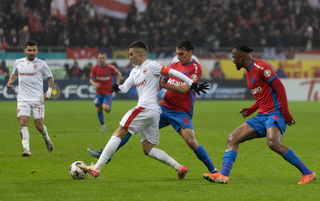 superliga:-fcsb-dinamo,-derby-fara-gol-pe-arena-nationala