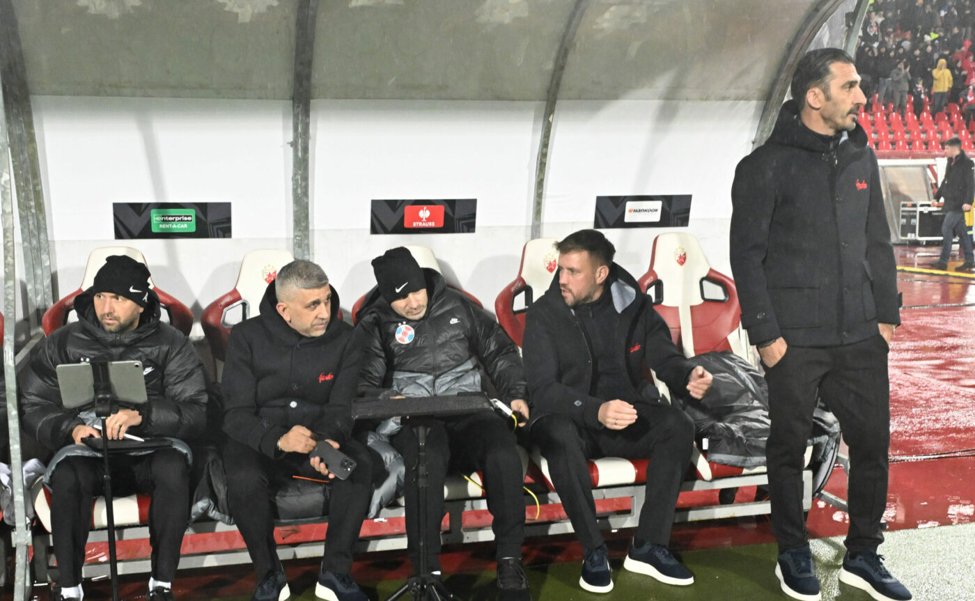 sumudica-a-distrus-tactica-aleasa-de-charalambous-si-pintilii-in-fcsb-dinamo:-ba,-n-ai-cum!-ce-sa-faca-tanase-acolo?