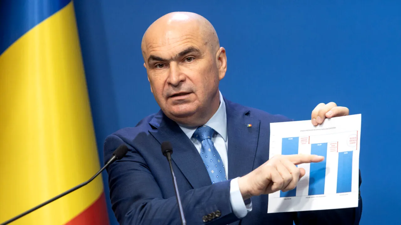 bolojan-pregateste-taieri-uriase-in-administratia-centrala-si-in-cea-locala,-ca-parte-din-pachetul-3-de-reforme