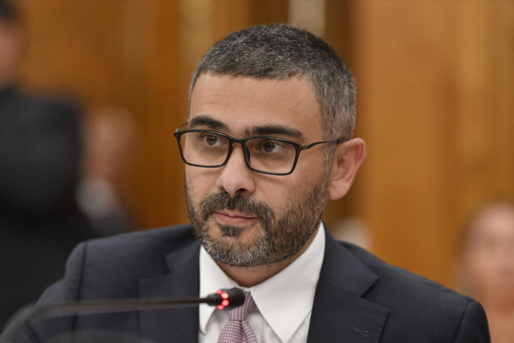 manole,-despre-majorarea-salariului-minim:-un-om-care-munceste-trebuie-sa-aiba-un-trai-decent