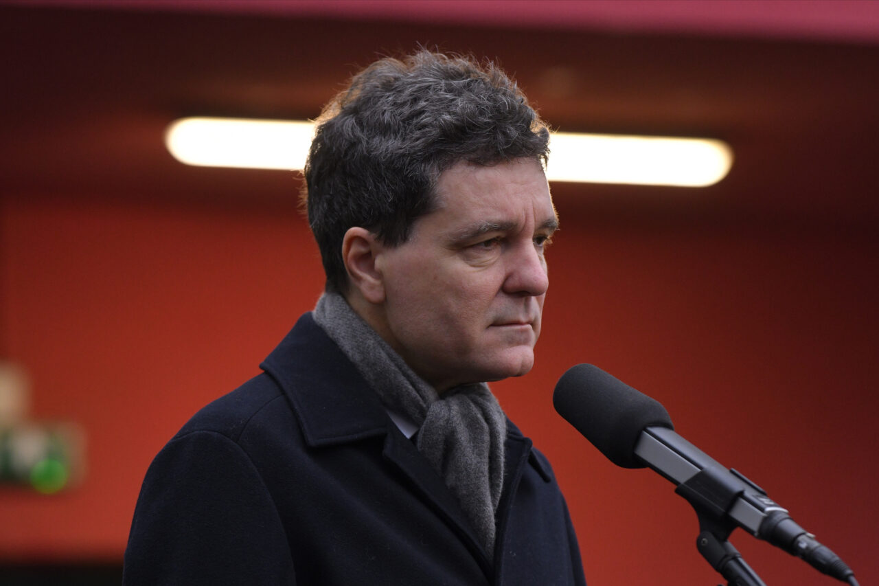 nicusor-dan-nu-se-dezice-de-traditia-gafelor-diplomatice.-scopul-lui-nicu-e-ca-romania-sa-intre-intr-o-organizatie-in-care-e-membra-de-peste-40-de-ani