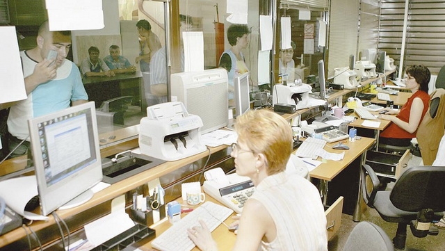 majorarea-taxelor-locale-ccr-dezbate-sesizarea-la-legea-privind-stabilirea-unor-masuri-de-redresare-si-eficientizare-a-resurselor-publice,-care-prevede-si-cresterea-taxelor-locale