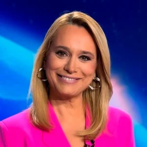 reactia-andreei-esca-dupa-ce-un-internaut-a-rezumat-cariera-ei-de-30-de-ani-la-citit-de-promptere:-o-zi-buna-si-dumneavoastra