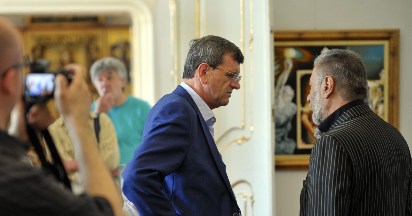 gata!-actionarul-lui-cfr-cluj-s-a-imbogatit-dupa-ce-si-a-vandut-compania-colosului-francez-cu-venituri-de-100000.000-de-euro:-pot-intra-la-pensie