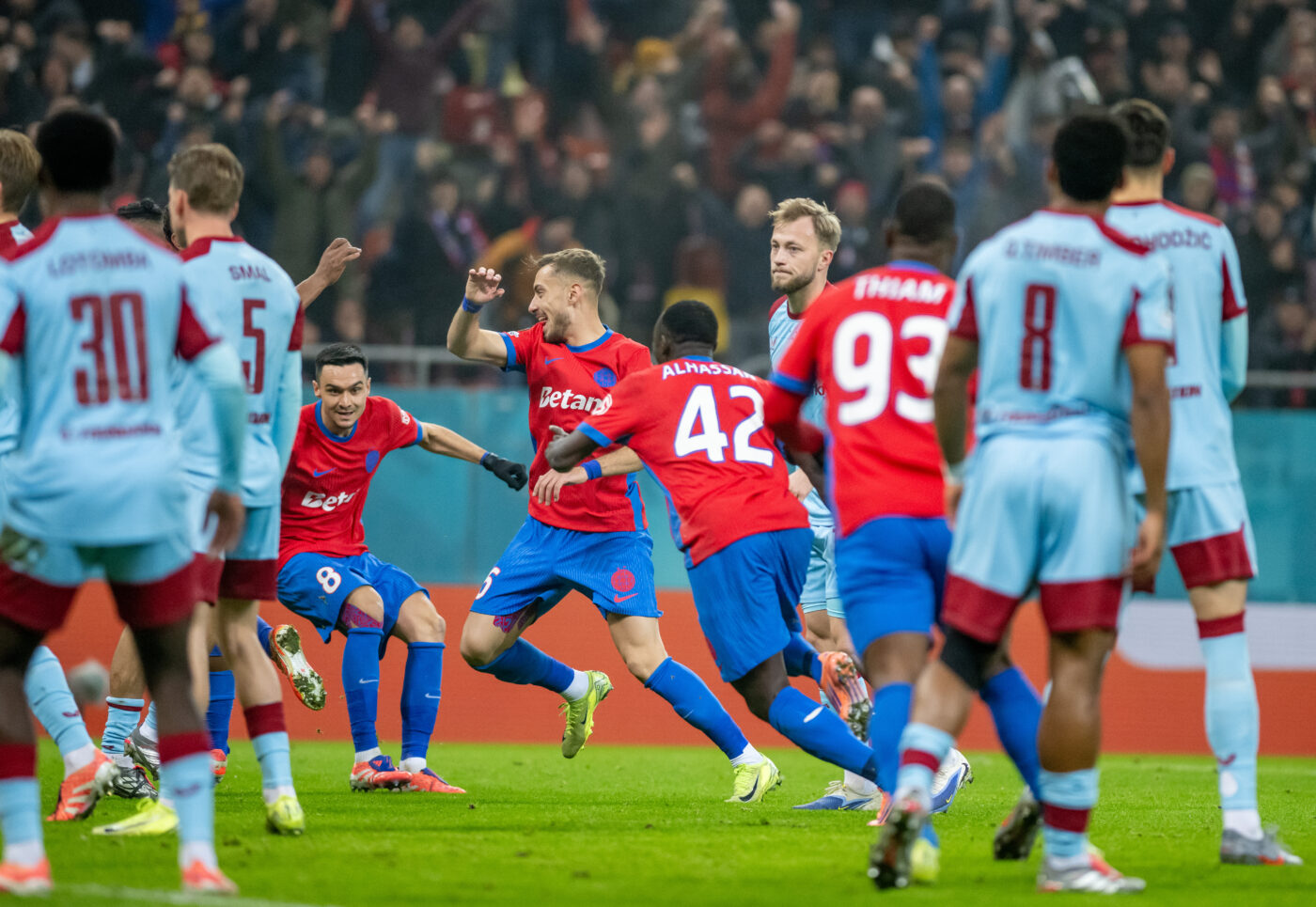 cum-se-califica-fcsb-din-grupa-europa-league-dupa-uluitorul-4-3-cu-feyenoord:-toate-calculele-si-scenariile-pentru-o-noua-primavara-europeana-a-campioanei-romaniei