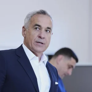 calin-georgescu-l-a-copiat-pe-scriitorul-alexandru-vlahuta,-in-prima-reactie-dupa-documentarul-recorder:-minciuna-se-grabeste,-adevarul-asteapta