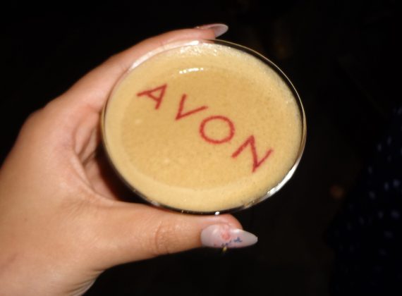 avon-intra-in-magazinele-online-farmacia-tei-si-bebe-tei.-cat-mai-vand-avon-si-oriflame-in-romania