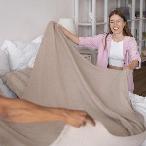 cat-de-des-trebuie-schimbata-lenjerie-de-pat.-explicatiile-unui-specialist-in-igiena-somnului