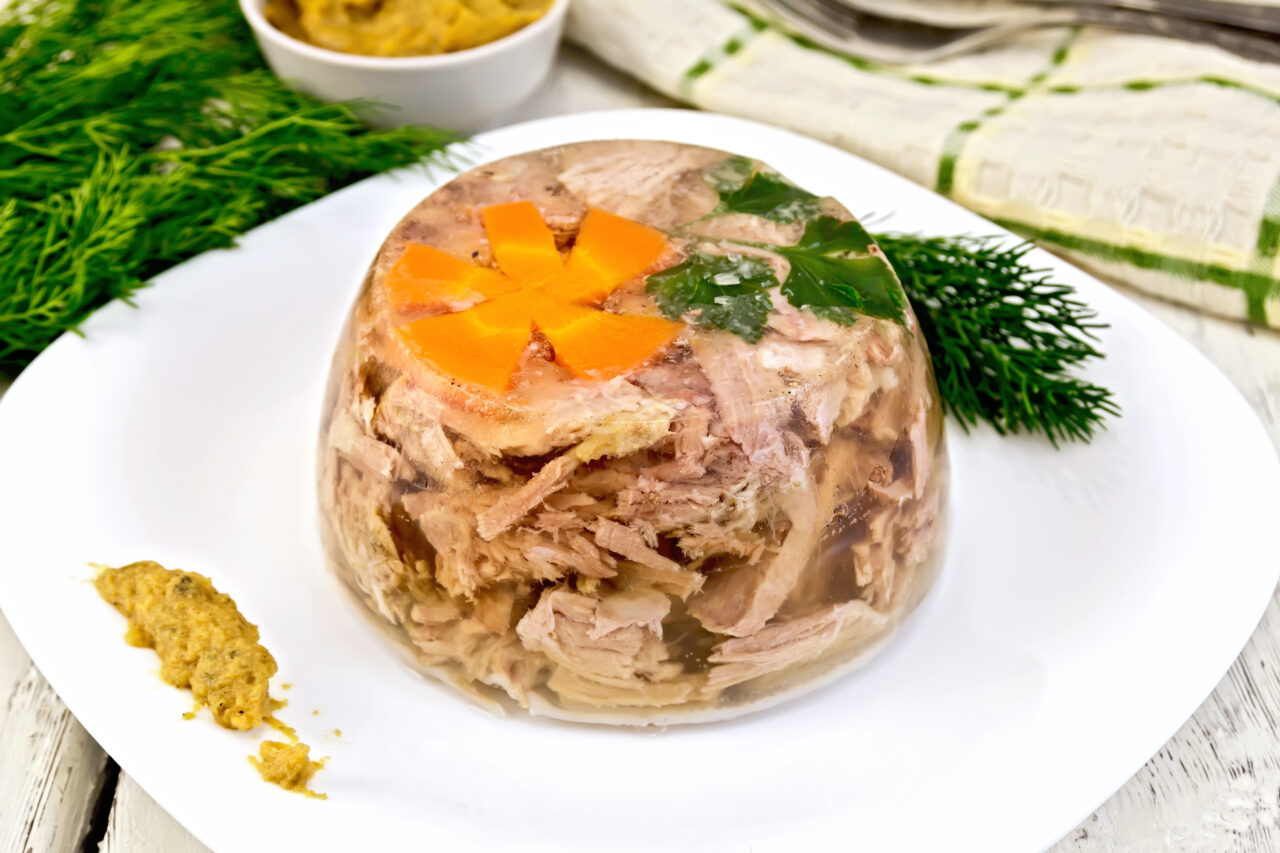 cand-se-adauga-sarea-in-piftie,-pentru-ca-preparatul-sa-iasa-cat-mai-gustos,-de-sarbatori