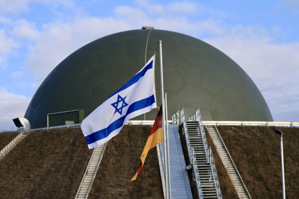 israel-si-germania-semneaza-cel-mai-mare-contract-de-aparare-din-istoria-israelului-pentru-sistemul-arrow-3