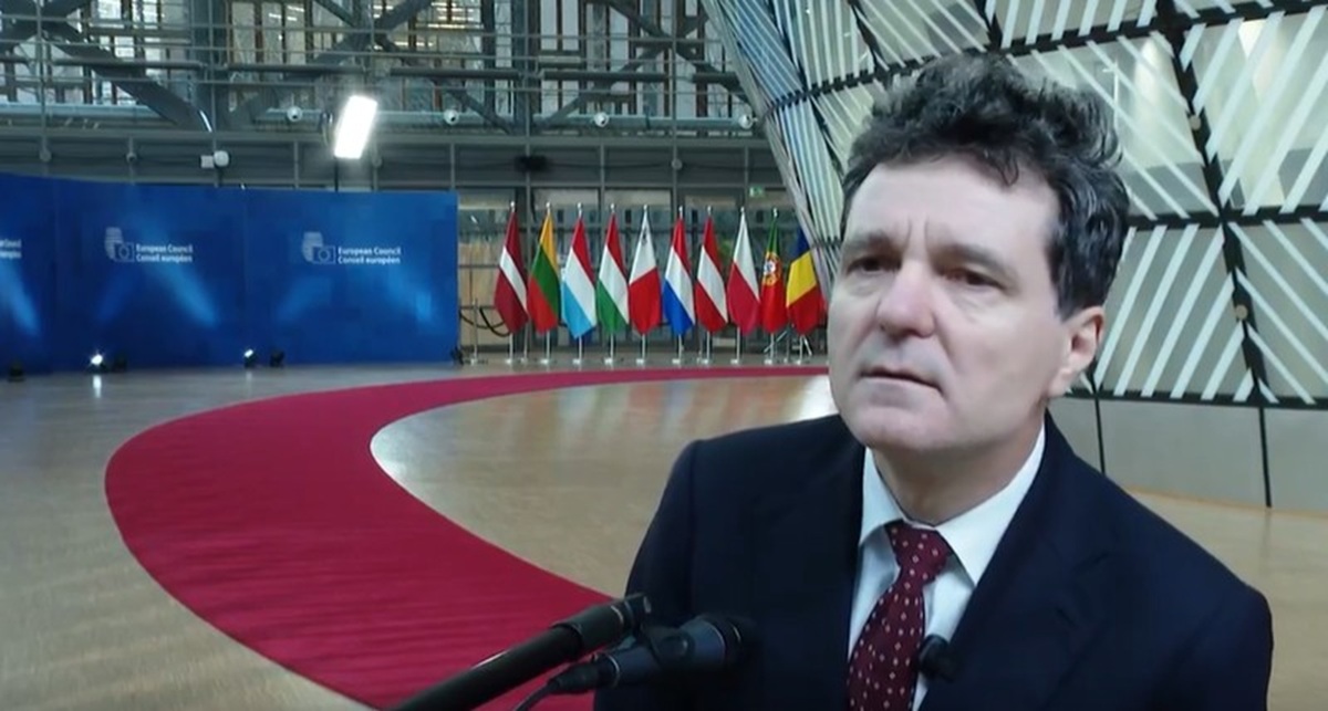 nicusor-dan-ignora-tensiunile-de-pe-scena-politica:-coalitia-functioneaza.-ce-a-raspuns-cu-privire-la-o-posibila-motiune-a-usr-impotriva-psd