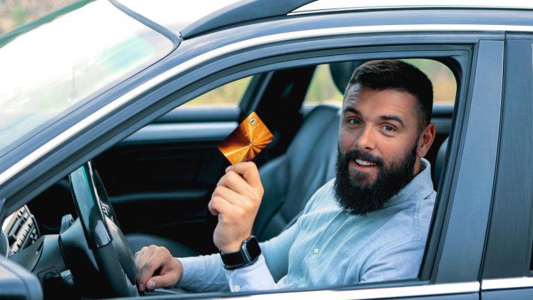 cum-pot-companiile-sa-isi-optimizeze-flotele-cu-un-singur-card-de-combustibil