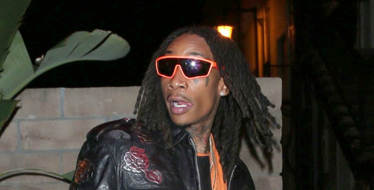 rapperul-wiz-khalifa,-dat-in-urmarire-internationala.-a-fost-condamnat-la-9-luni-dupa-gratii-in-penitenciarele-din-romania