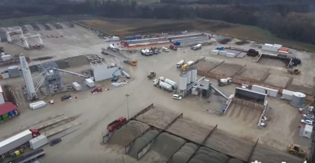 progrese-vizibile-pe-sectiunea-3-a-autostrazii-sibiu-pitesti.-tbm-pentru-tunelul-poiana-ajunge-la-finalul-anului