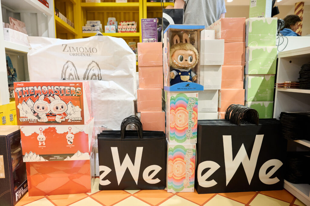 jucarii-periculoase-de-craciun.-cum-unele-jucarii-populare-pot-deveni-un-risc-real-pentru-copii-si-parinti