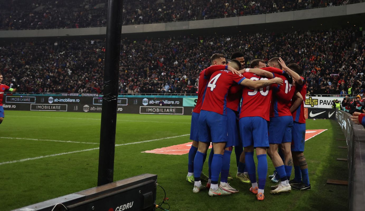 gigi-becali-a-intrat-prin-telefon-si-s-a-facut-imediat-liniste-in-studio:-inseamna-putere!