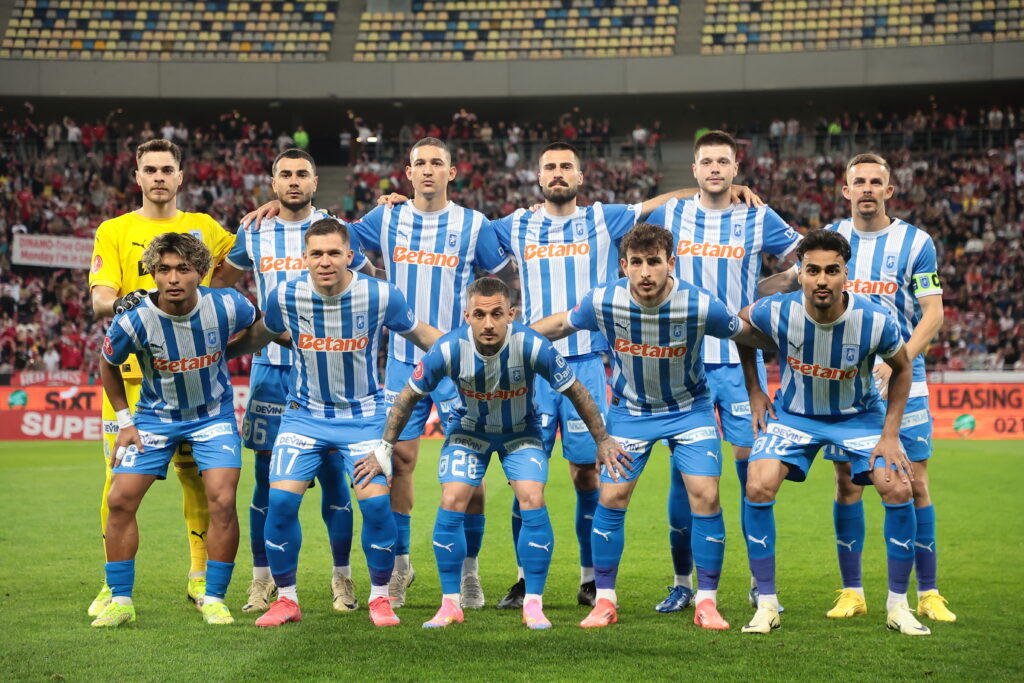 universitatea-craiova-invinge-categoric-csikszereda-si-incheie-anul-pe-primul-loc-in-superliga.-rezultatele-etapei-21-si-clasamentul-la-finalul-anului-2025
