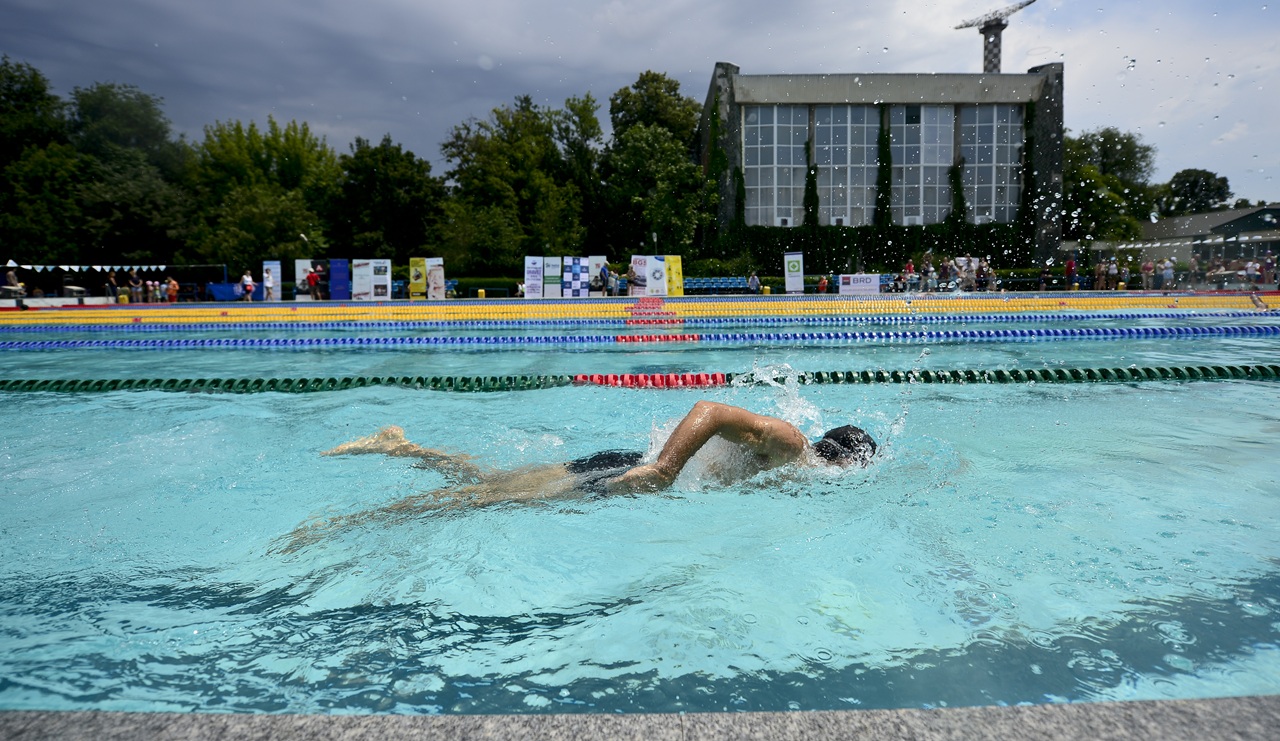 a-vazut-in-ce-conditii-se-antreneaza-david-popovici-si-a-rabufnit:-inadmisibil