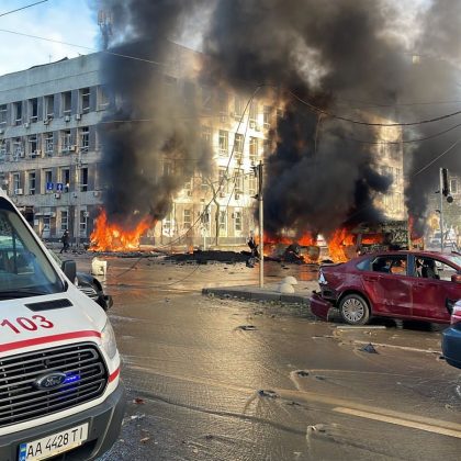 rusia-a-atacat-kievul-si-mai-multe-regiuni-din-ucraina-cu-rachete-si-drone,-inainte-de-intalnirea-dintre-zelenski-si-trump