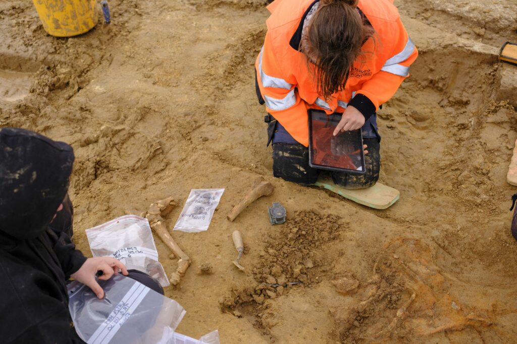 ucraina-solicita-extradarea-unui-arheolog-rus-acuzat-de-sapaturi-ilegale-in-crimeea