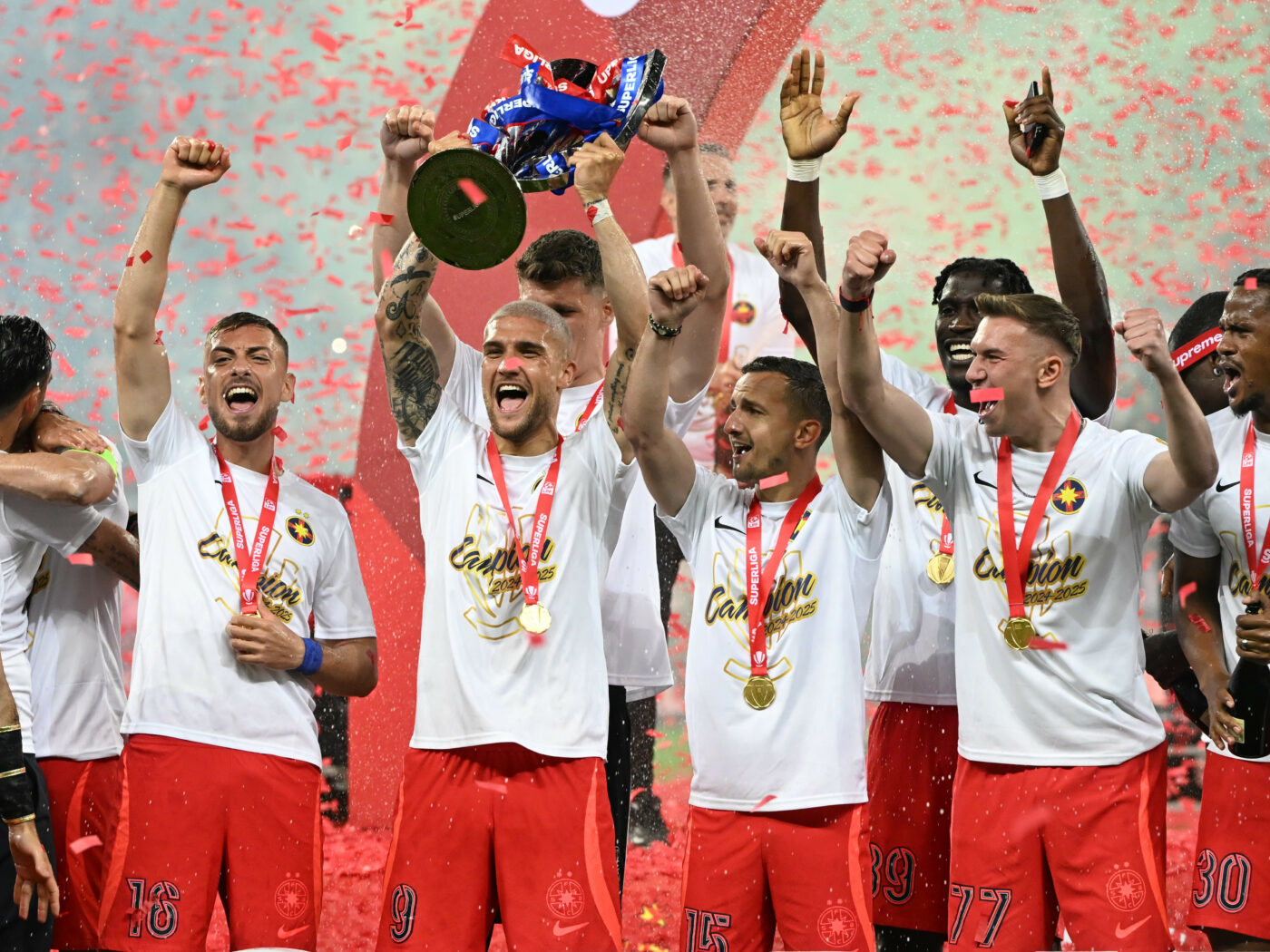 le-a-dat-planurile-peste-cap!-fostul-fotbalist-de-la-fcsb-nu-vrea-sa-plece-de-la-echipa-care-vrea-sa-scape-de-el!