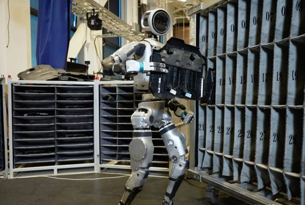 hyundai-isi-extinde-afacerile-in-domeniul-roboticii,-cu-tinta-de-a-produce-anual-30.000-de-roboti-umanoizi