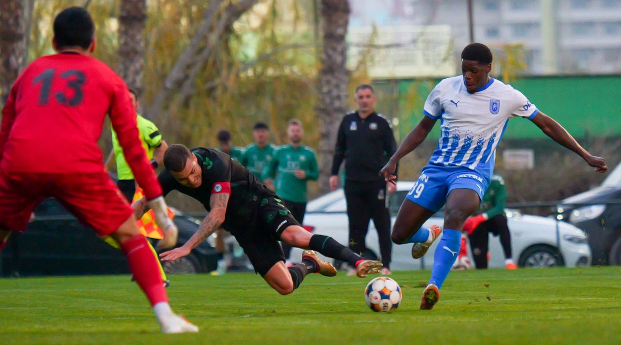 video-meciul-universitatii-craiova-s-a-oprit-in-minutul-88-dupa-o-bataie-generala!-de-la-ce-a-pornit-totul