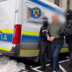 crima-in-bucuresti:-un-barbat-si-a-ucis-fratele-mai-mare-pentru-o-datorie-de-200-de-lei.-ce-a-facut-criminalul-imediat-dupa-tragedie