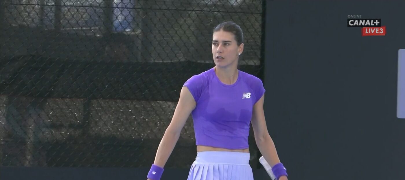 sorana-cirstea,-invinsa-de-aryna-sabalenka-in-optimi-la-brisbane!-reactia-jurnalistilor-straini:-an-nou,-aceeasi-jucatoare