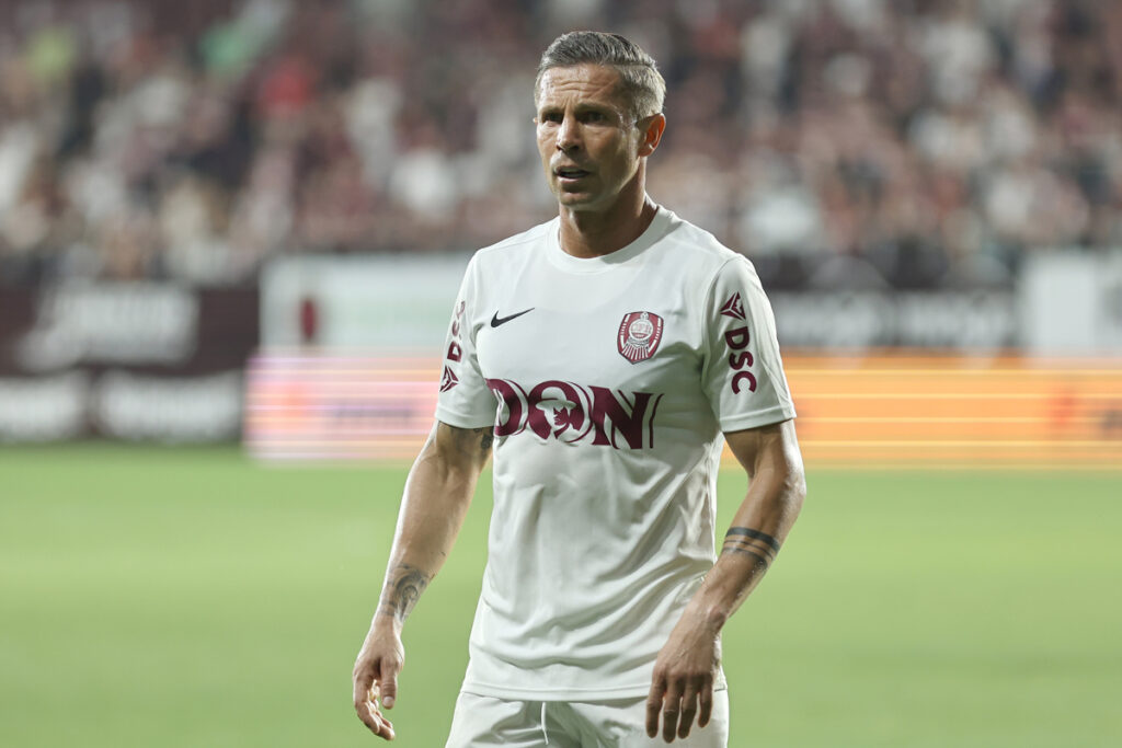 cfr-cluj-clarifica-situatia-lui-ciprian-deac,-lasat-in-afara-lotului-pentru-cantonamentul-din-spania